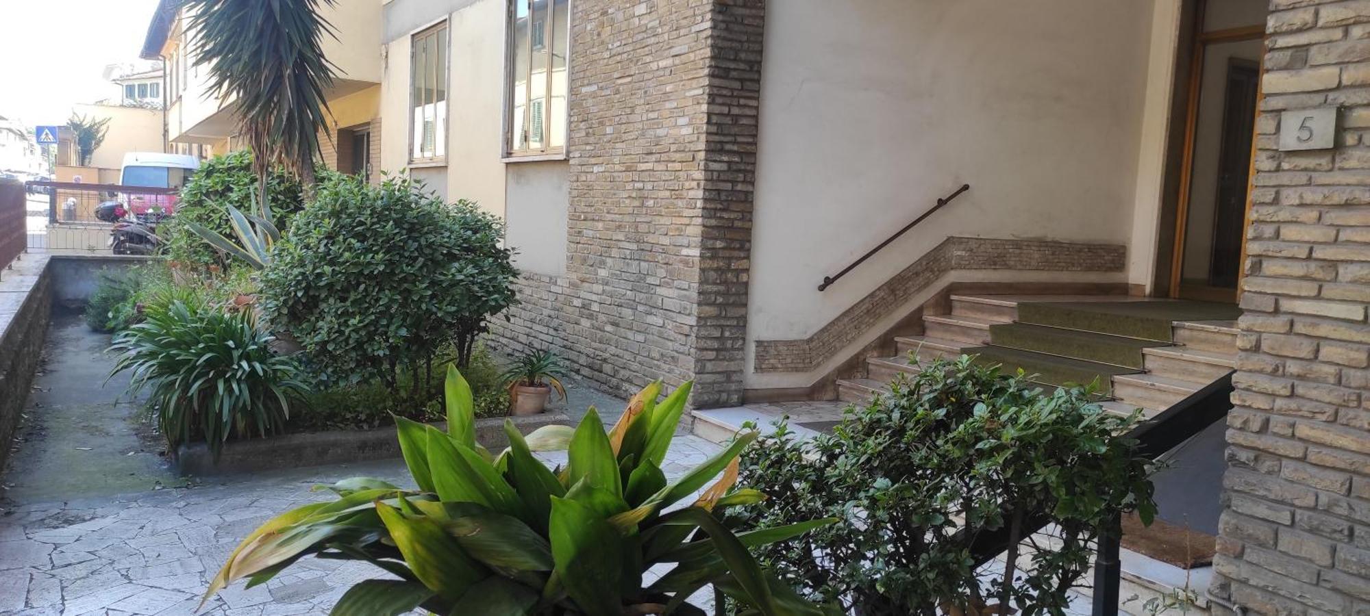 Urban Center 1 Easy Parking Near Tram Apartment Firenze Bagian luar foto